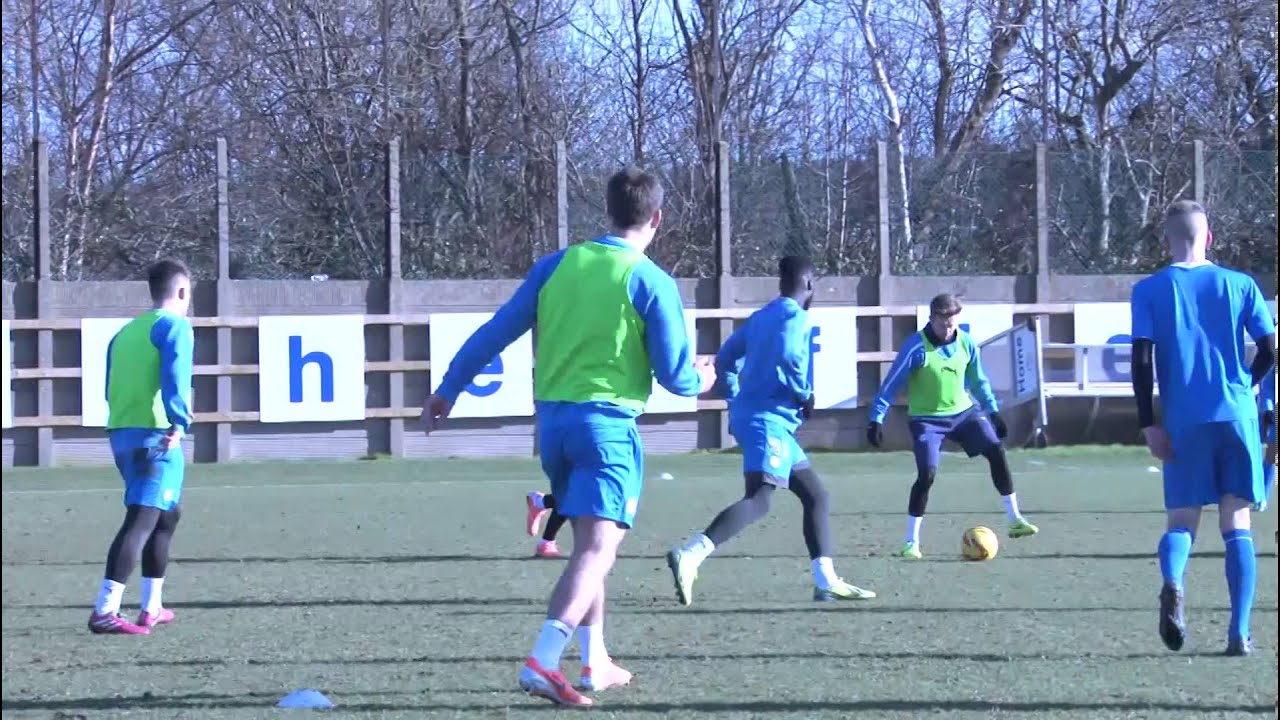 Gary Gardner's first SWFC training session | Aston Villa loan midfielder joins Wednesday.
