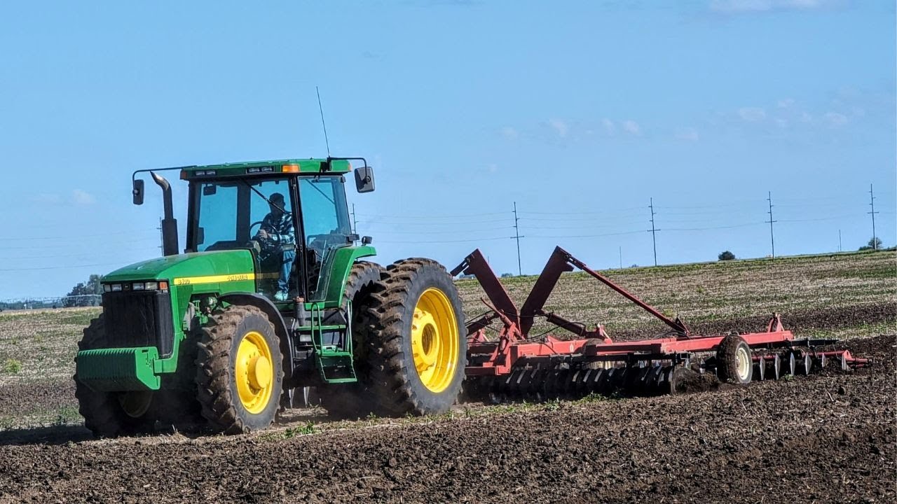 John Deere 8400 Last Minute Tillage