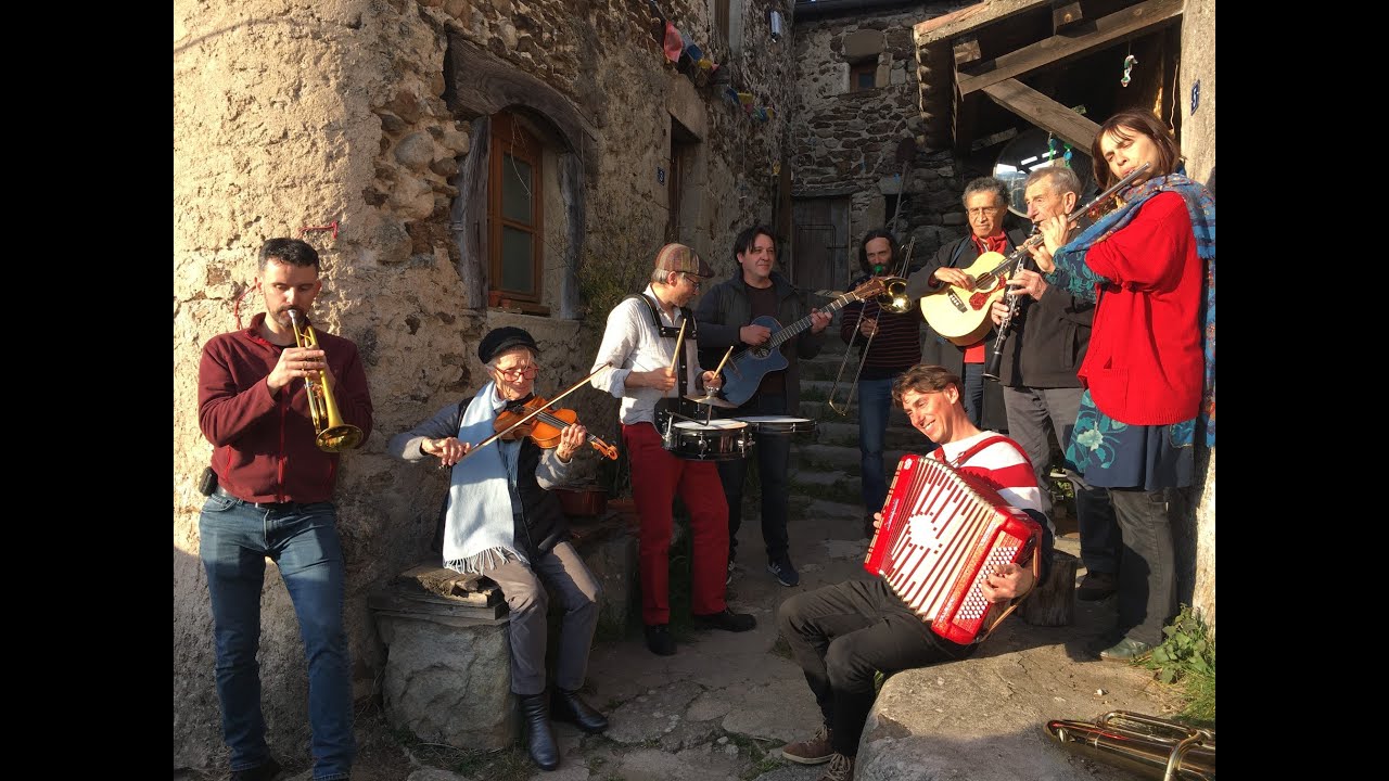 Le TARAF de BEAUCHASTEL - Der Zug um 7.40 Uhr