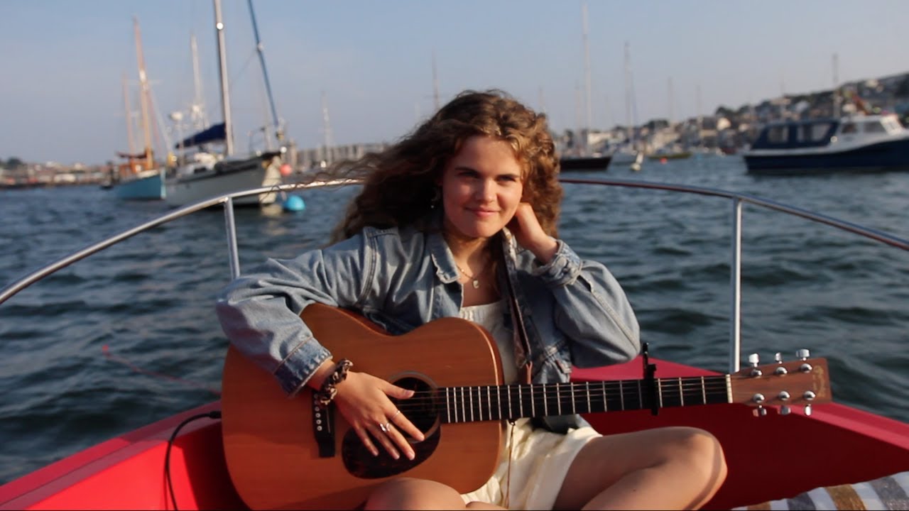 Daisy Clark - Complicated - Speedboat Sessions