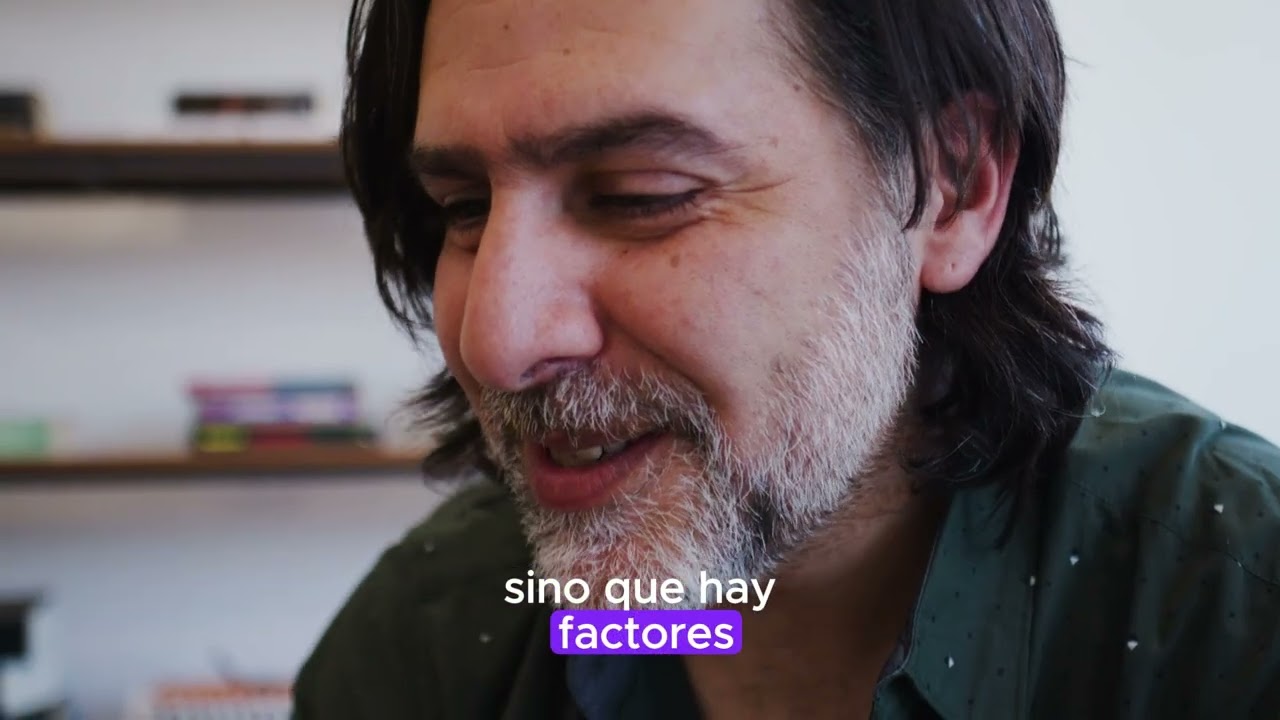 &Aacute;lvaro Matus autor del libro 