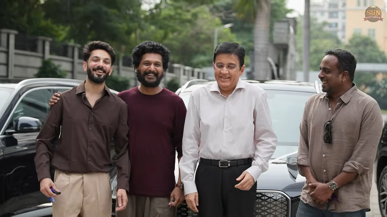 Mr. Kalanithi Maran presents BMW Car to Anirudh, Lokesh, Arun Matheswaran  | #DCMegaBlockbuster