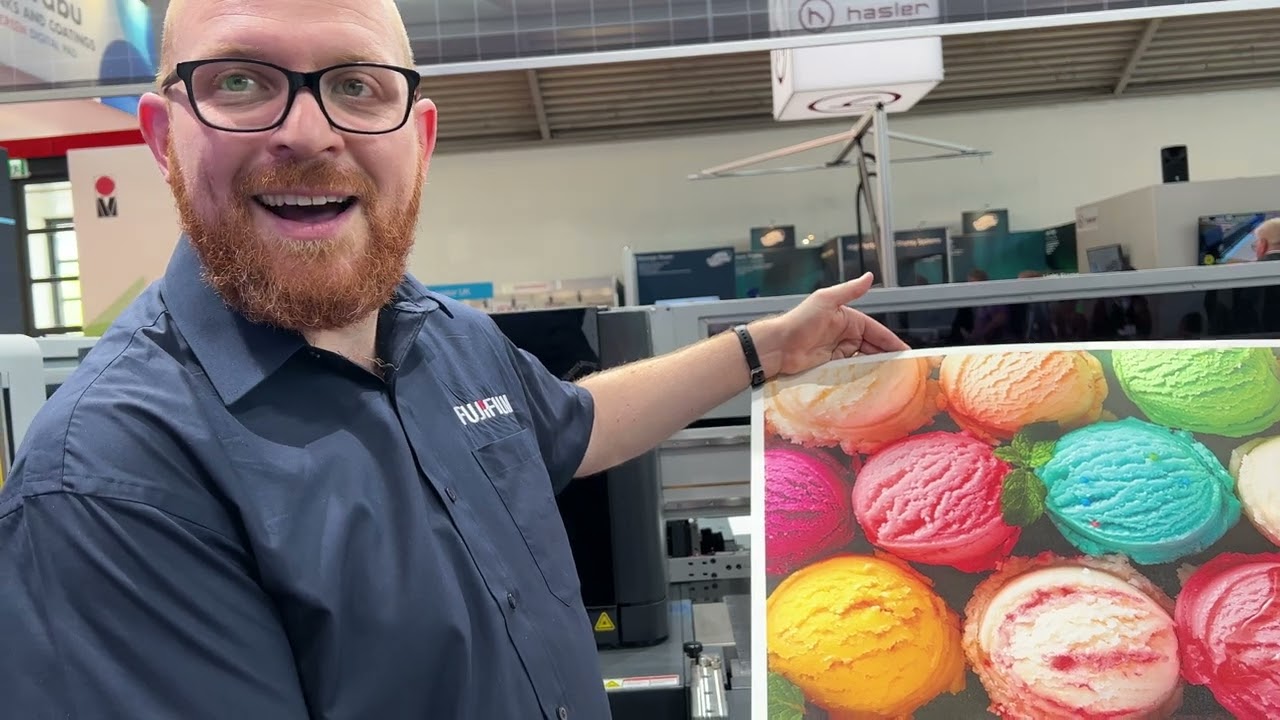 Fujifilm's Oliver Mills and Kevin Jenner introduce the new Acuity Prime Hybrid at Fespa 23