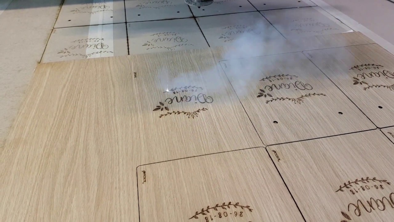 D&eacute;coupe et Gravure laser bois
