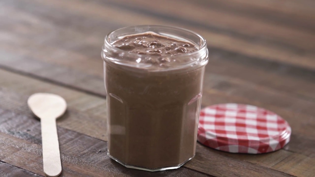 MICHELLE LEWIN Diet: Chocolate PB Overnight Oats / Avena de mantequilla de man&iacute; y chocolate