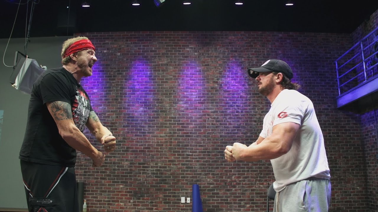 Эй Джей Стайлз готовится к дебюту в WWE, несмотря на травму