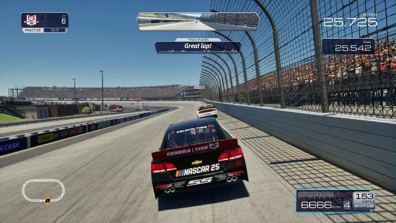 NASCAR 25 racing at dover