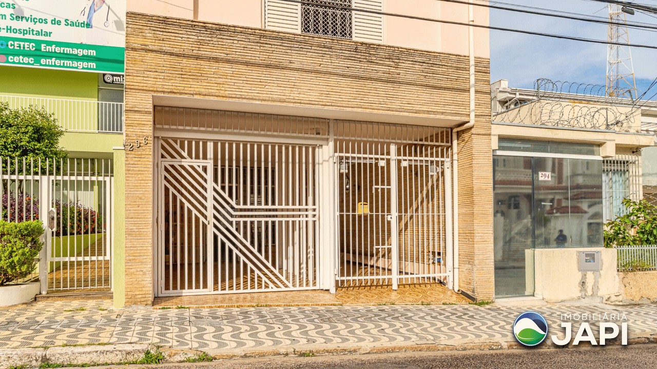 CASA À VENDA NO CENTRO DE JUNDIAÍ -  4 Quartos (1 suíte) - 231 m² - 2 Vagas - R$ 850.000,00
