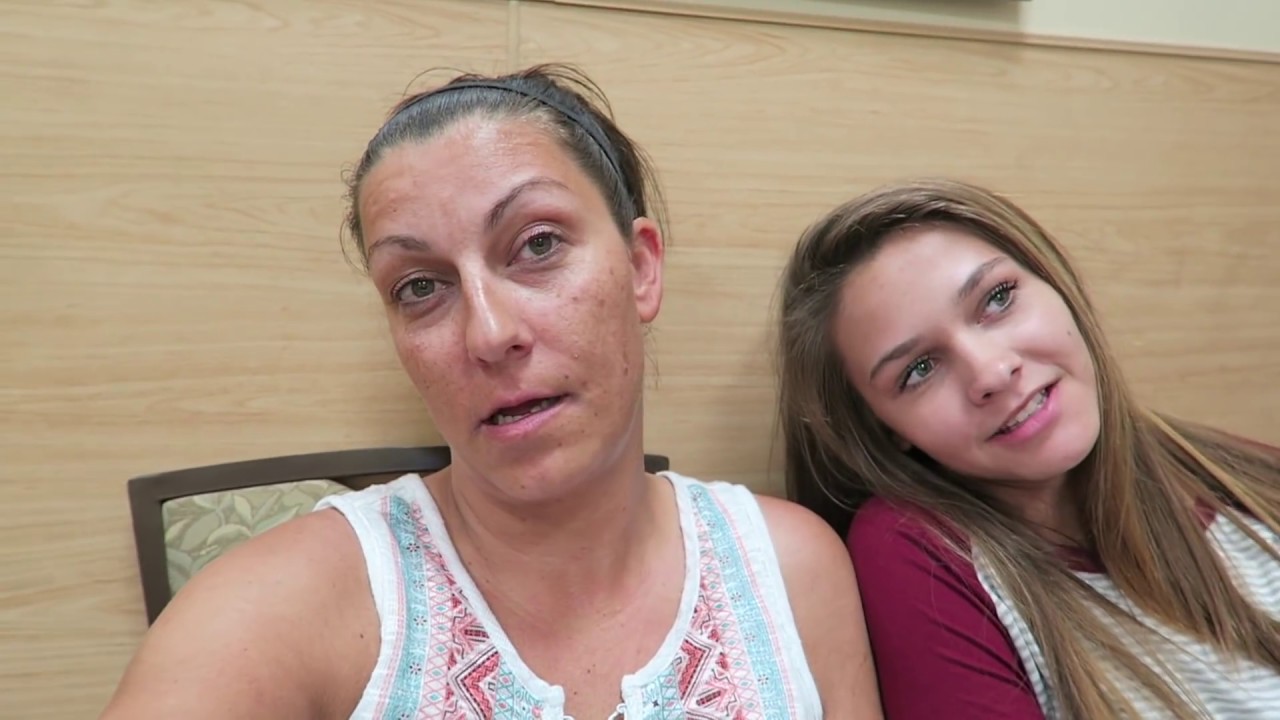 ​ WHAT HAPPENED TO ELLIE?​ FAMILY ROOM TOUR!