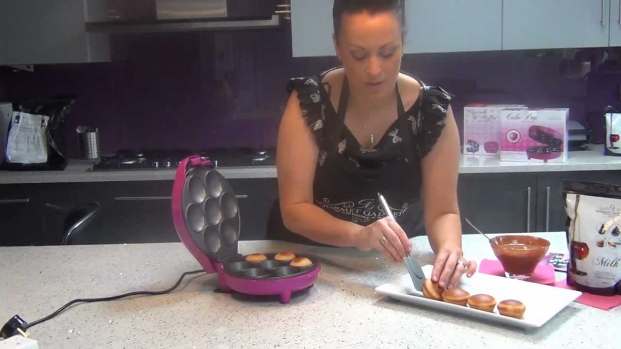 Cupcake Maker By Gourmet Gadgetry- Make 7 perfectly formed cupcakes or savoury muffins