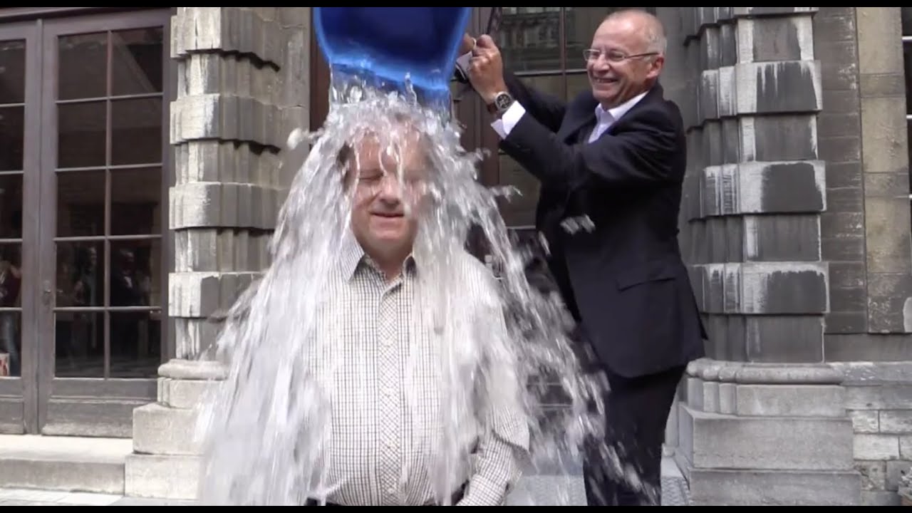 Rector Rik Torfs gaat de ALS Ice Bucket Challenge aan!