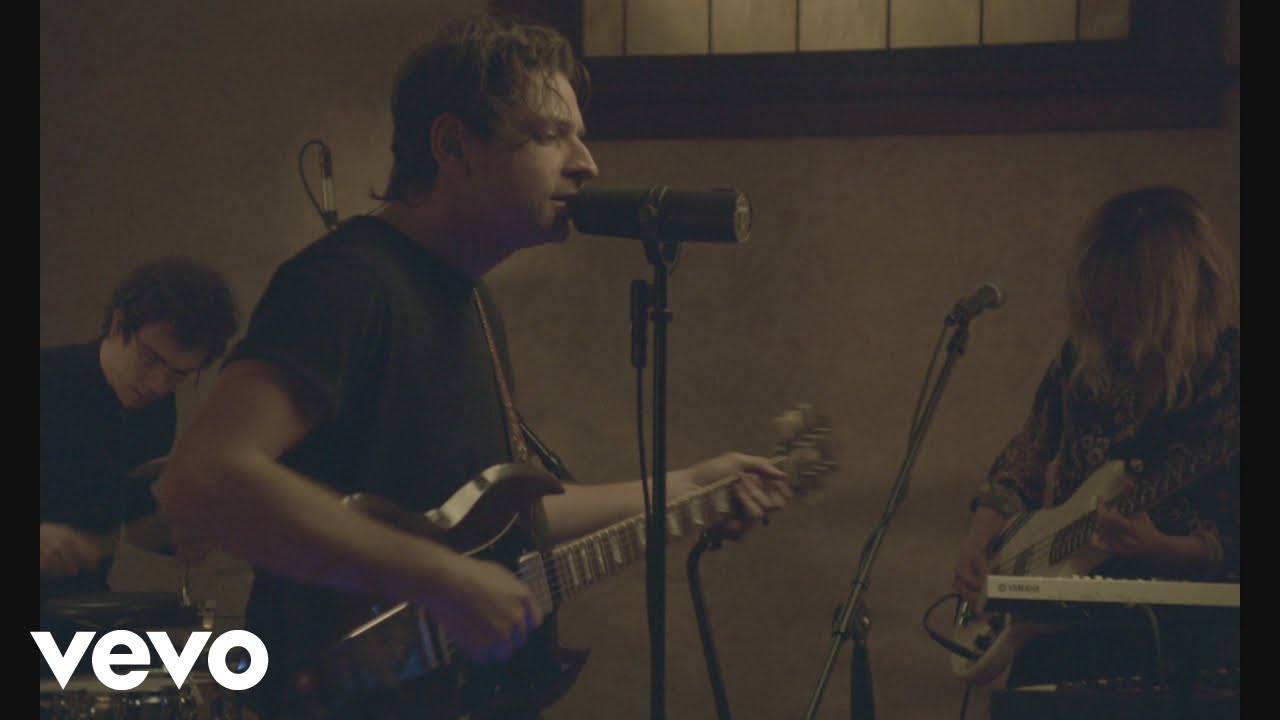 Lo Moon - Tried to Make You My Own (Live)