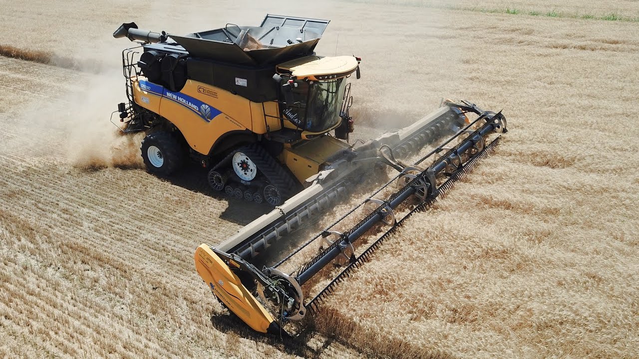New Holland CR10.90 | MacDon FD241 | Trebbiatura grano 2023