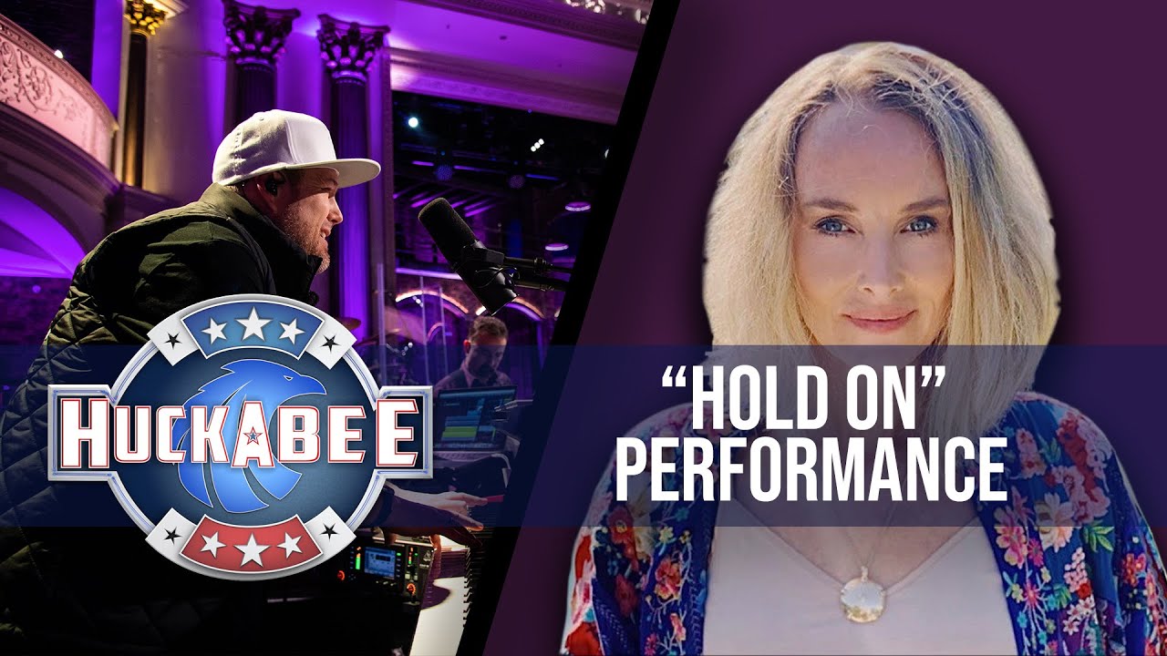 Chynna Phillips-Baldwin Performs 