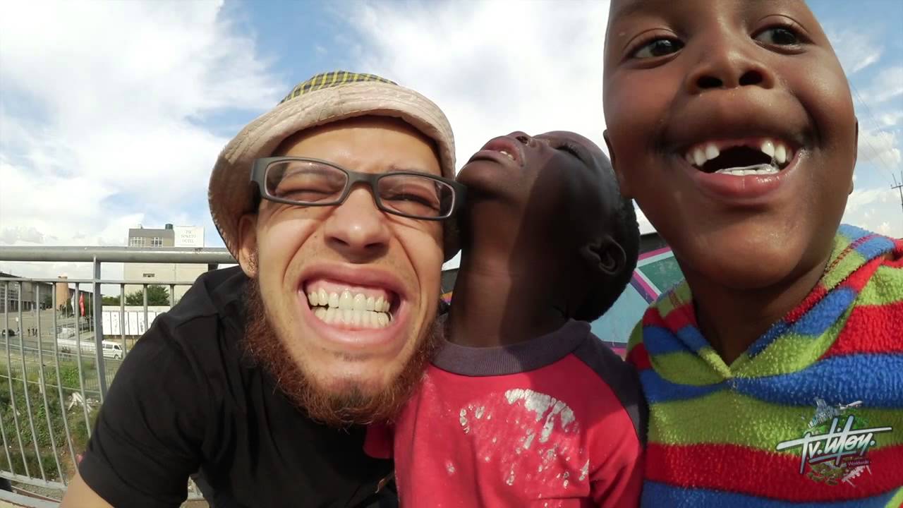 LILOU in SOWETO  (african inspiration)