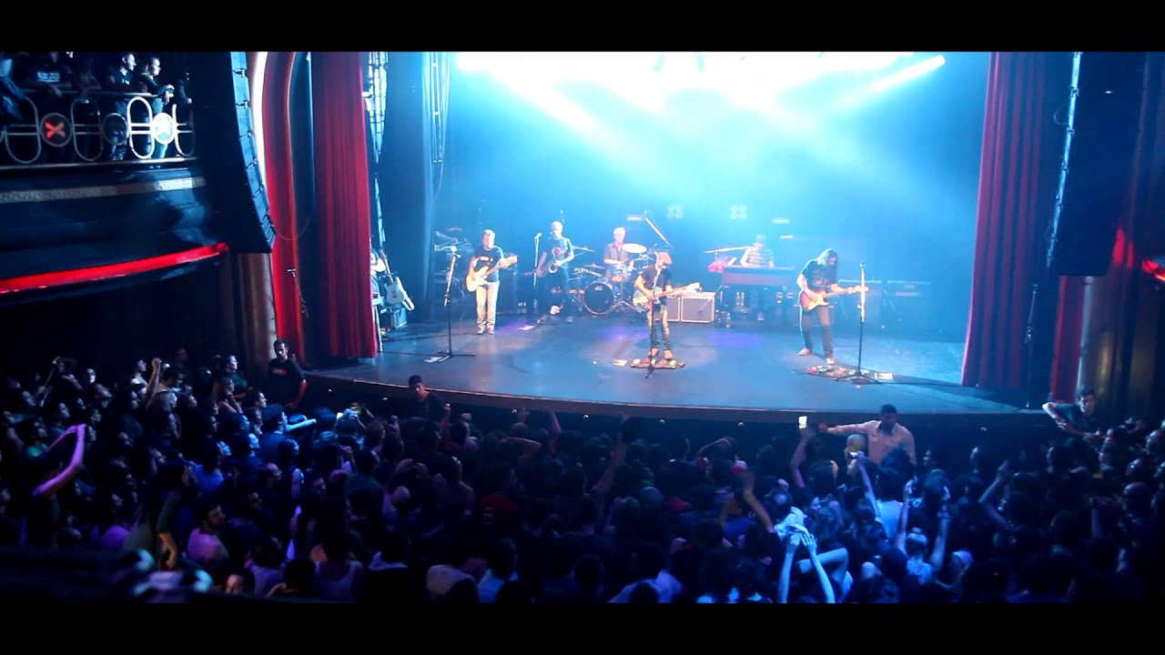 FITO Y FITIPALDIS - LA CASA POR EL TEJADO - VIVO VORTERIX 17/4/15 - BUENOS AIRES, ARGENTINA