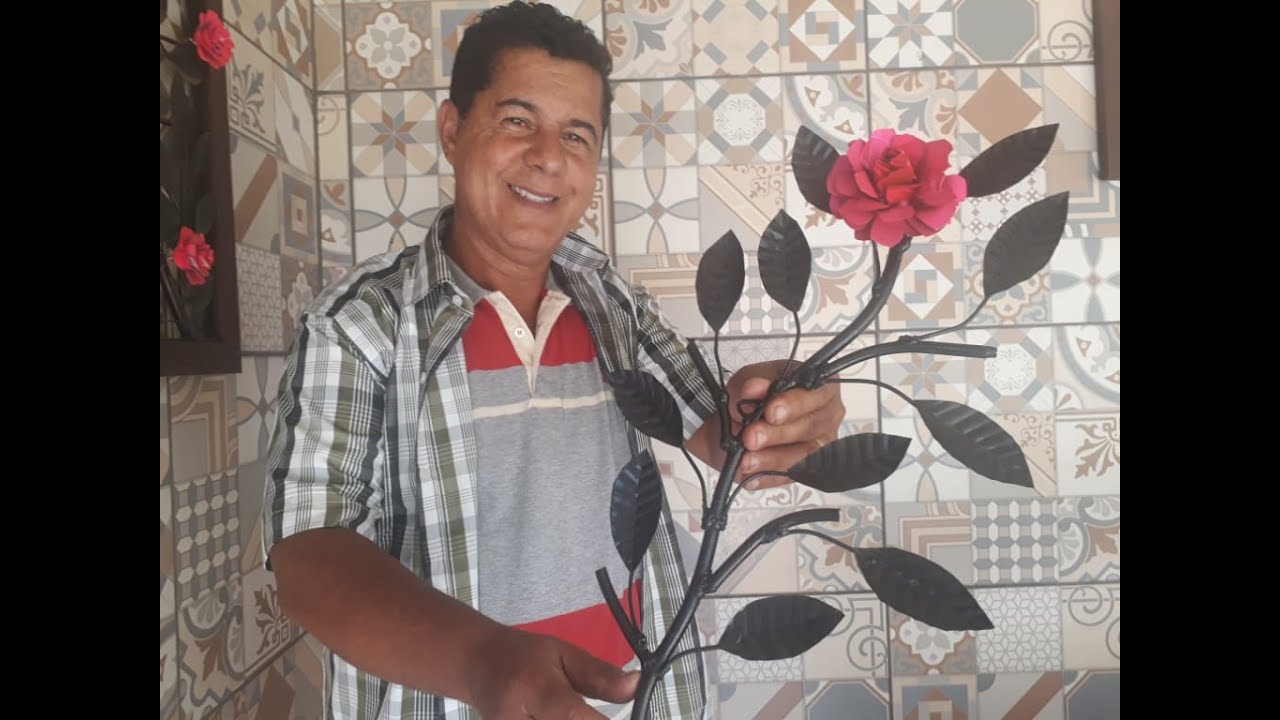Como fazer flor de lata .