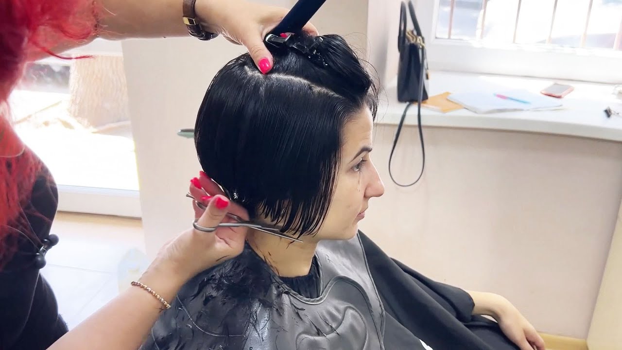 SUPER HAIRCUT - SHORT PIXIE BOB HAIRCUT FOR WOMEN
