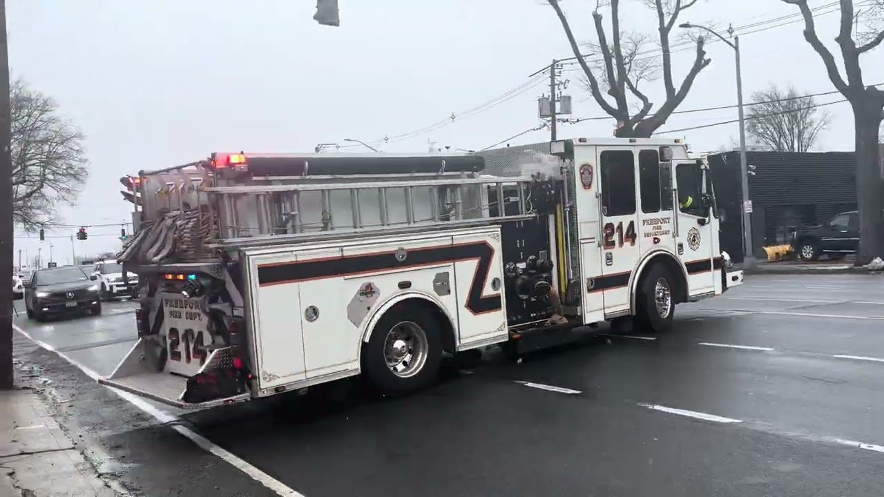 *White Fire Truck* Freeport Fire Department Engine 214 Responding 2/22/26