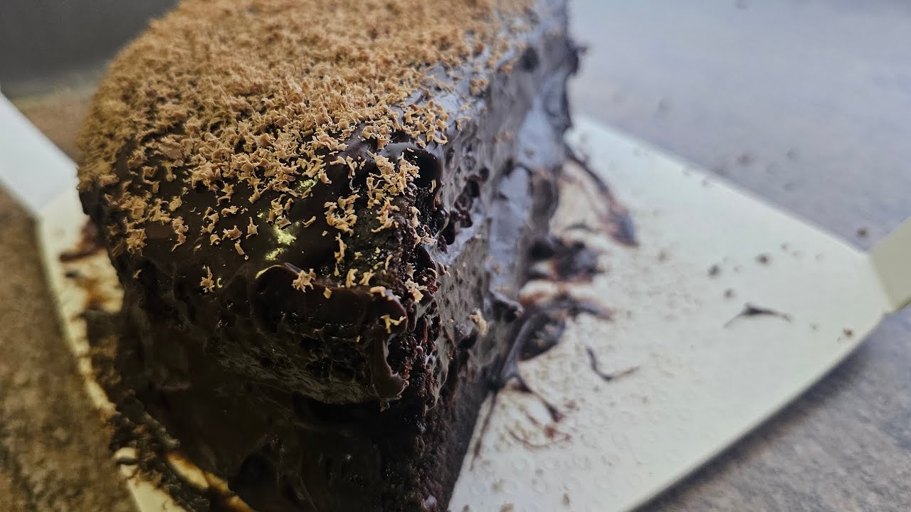 Indulgent Chocolate Cake with Chocolate Ganache
