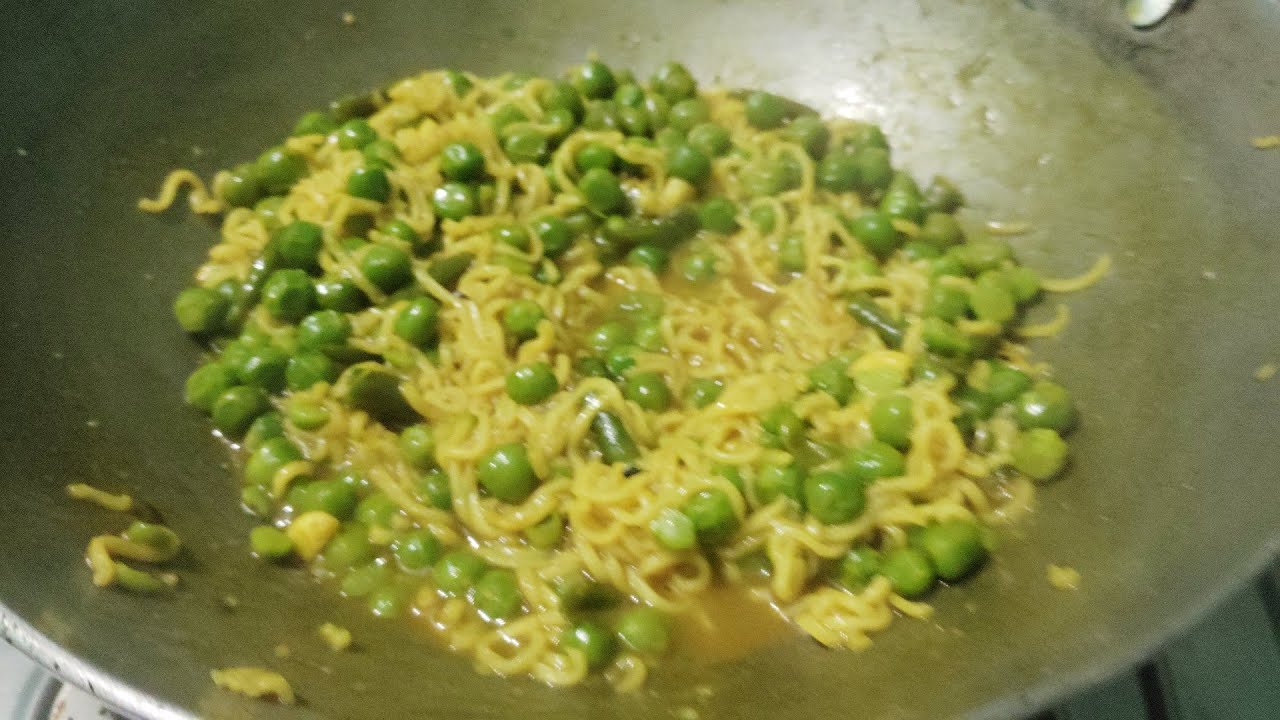 Maggi matar Aise ki ungaliyan chatate Rah Jaaye#recipe #easyrecipe #cooking #tastyindia #tasty#yummy
