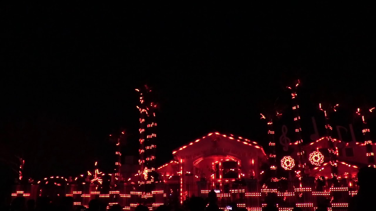 EL PASO CHRISTMAS LIGHTS 2018 | FRED LOYA LIGHTS HD 450K LIGHTS IN DISPLAY