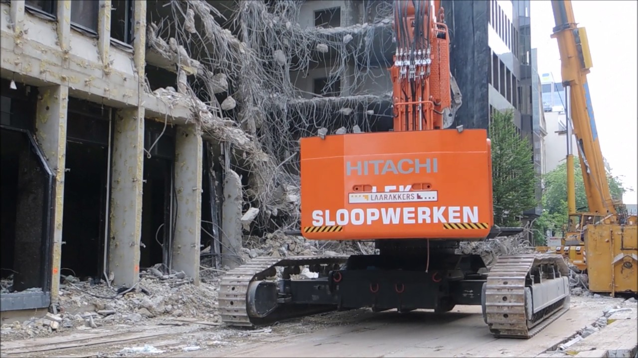 Bagger Hitachi 870 LCH Abriss und wenig Platz -Archiv-