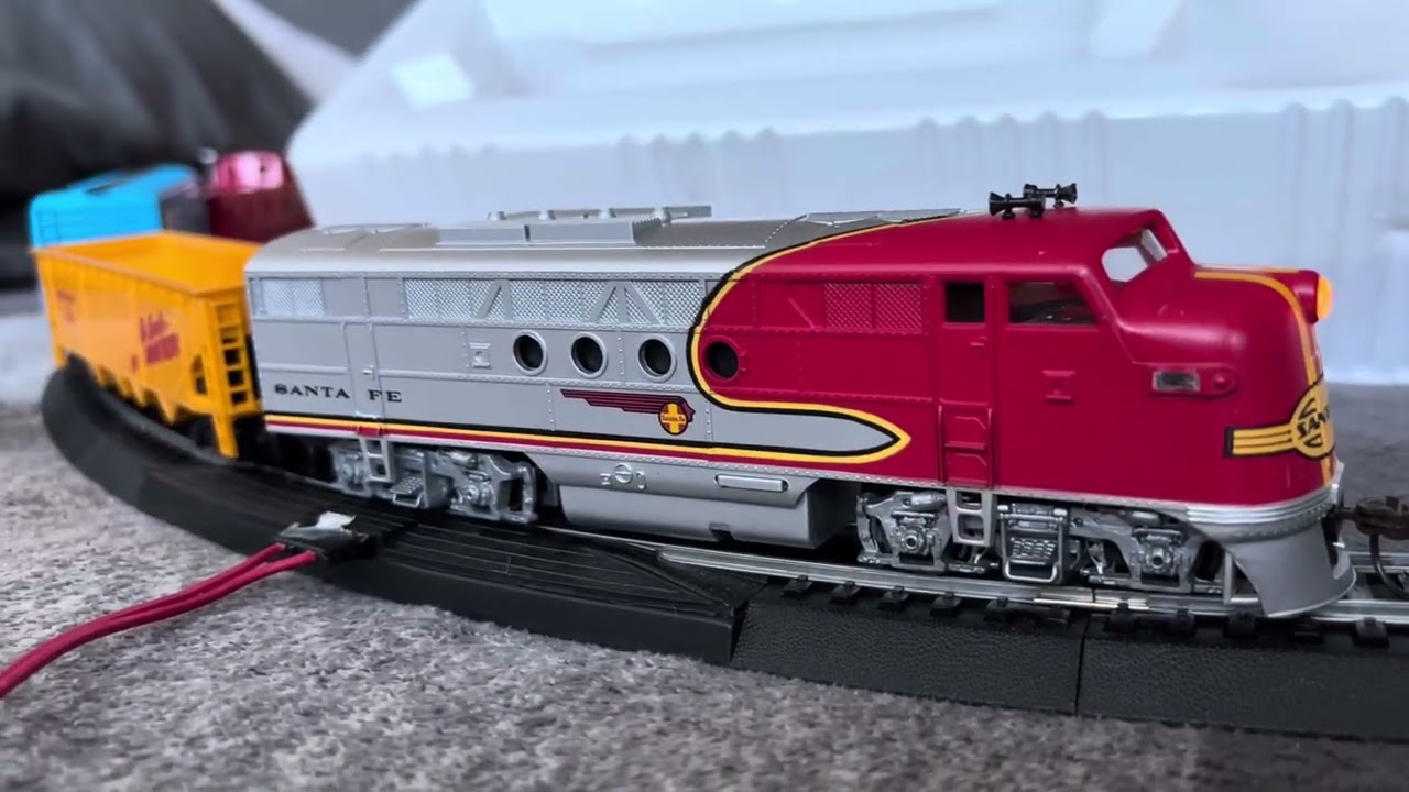Bachmann Superchief set | HO Scale 