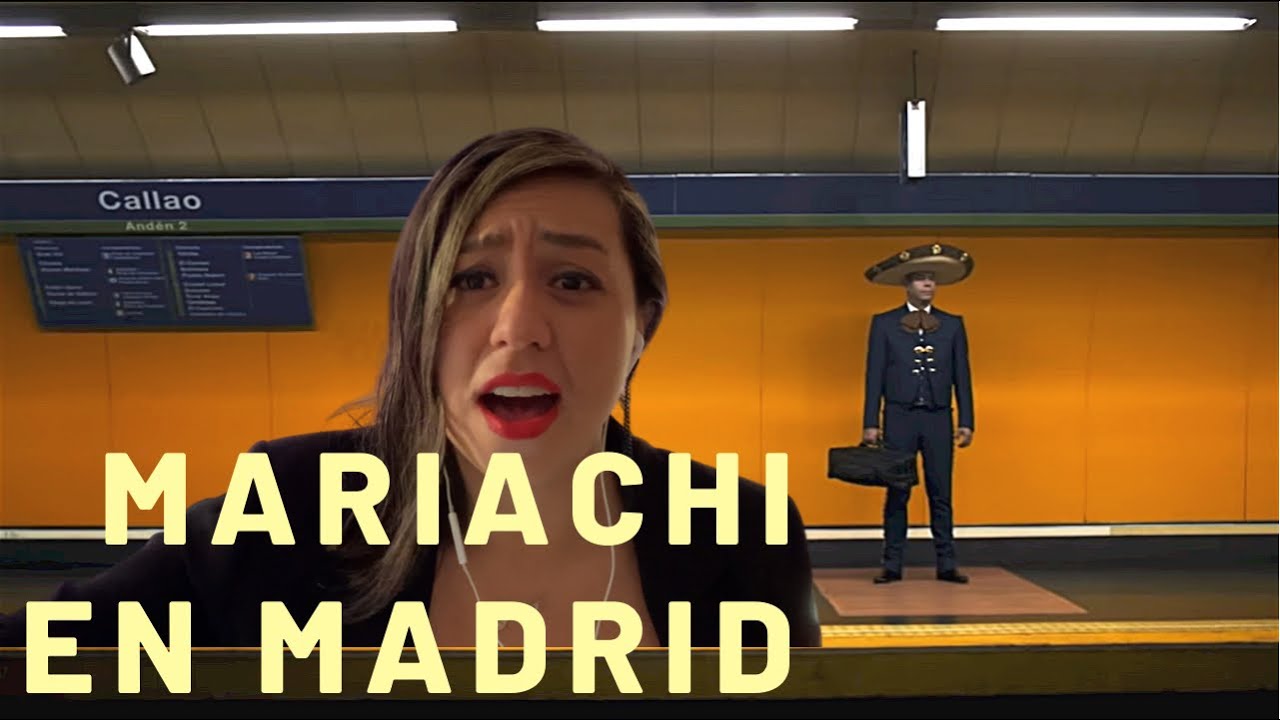 MARIACHI en la plaza mayor de MADRID/flashmob