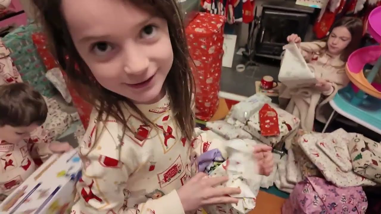 Christmas morning madness| The Radford Family