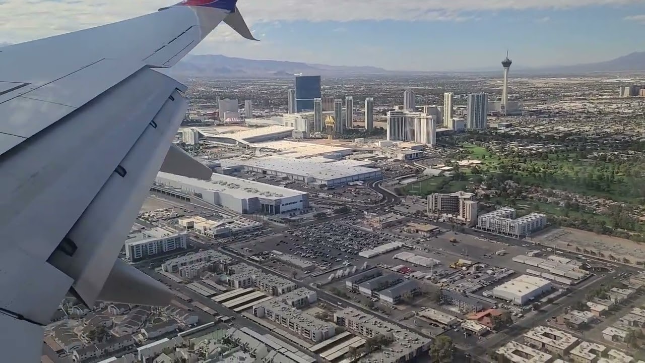 Do you think this most awesome approach of Las Vegas from an airplane? Check this out! 