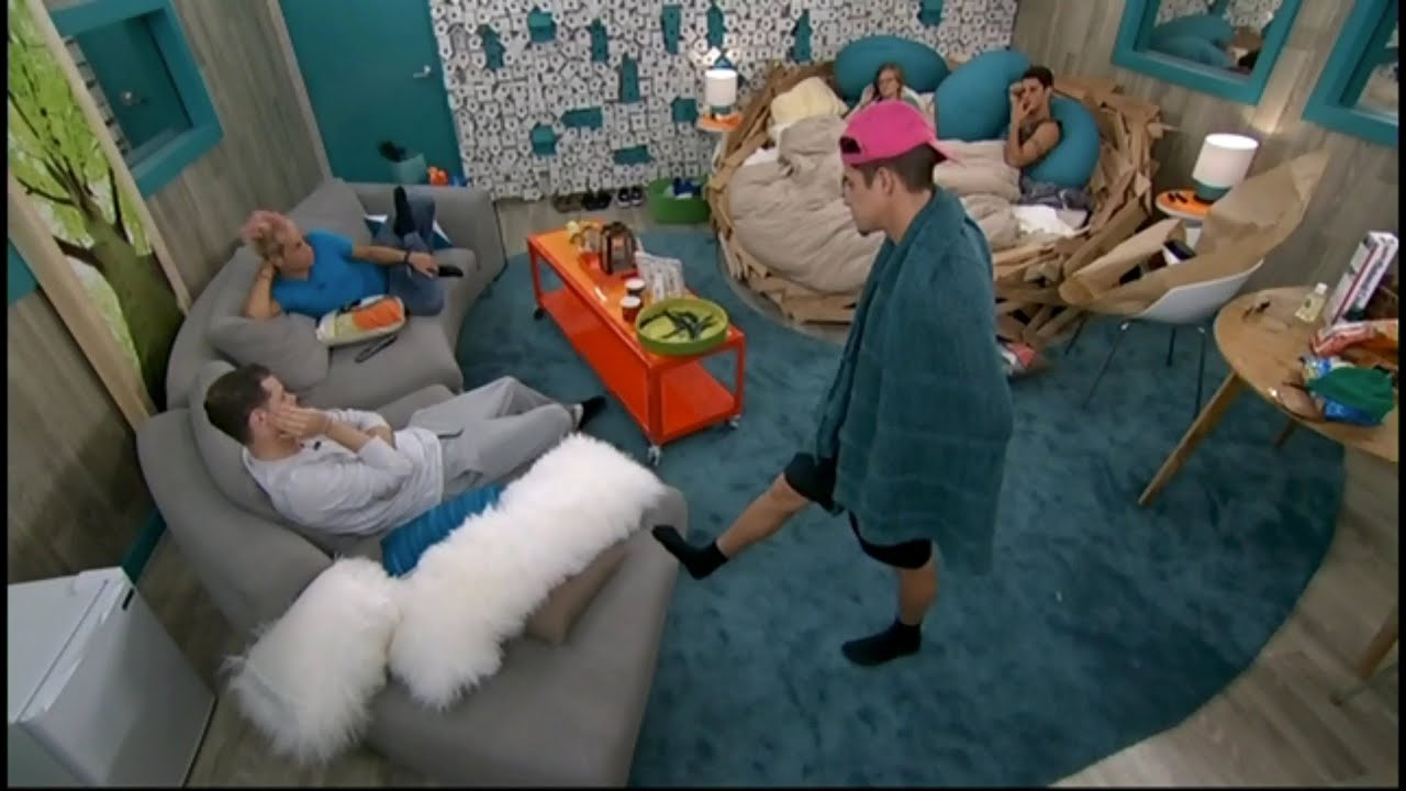7/16 3:36am - Frankie Does His Abs, Zach Suggests a New Alliance, Detonators Form