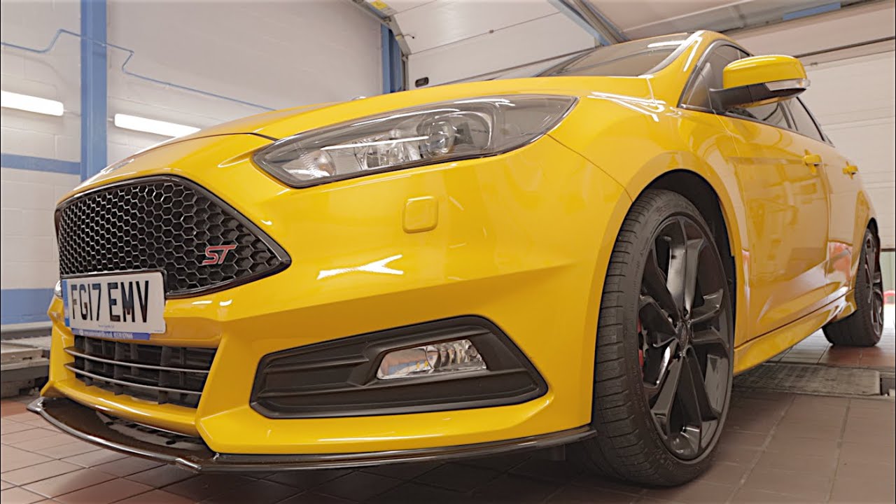 2017 Ford Focus ST, 2l Diesel, Oil & Fuel Filter Replacement