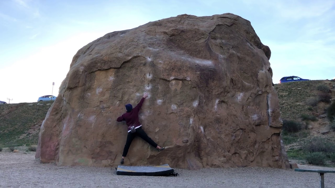Stoney Point Bouldering: Three Pigs (V0)
