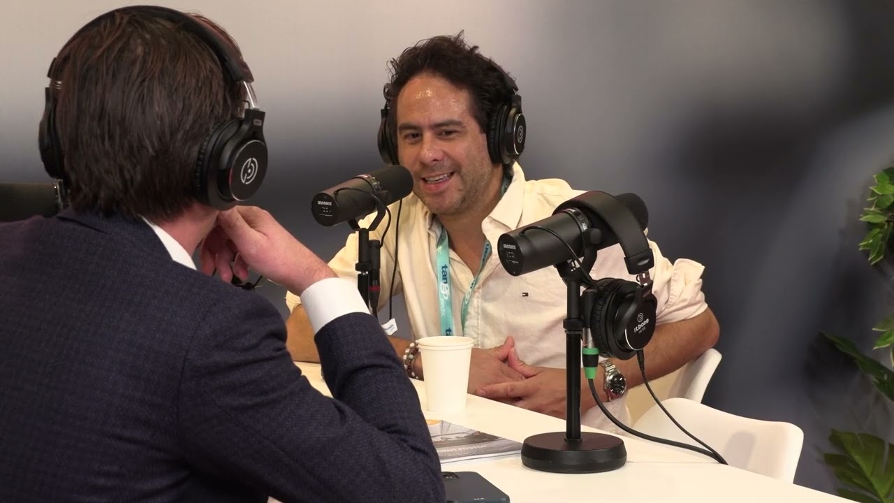 Mobility Energy Talks - Podcast: Hoe ziet het laadstation van de toekomst eruit?