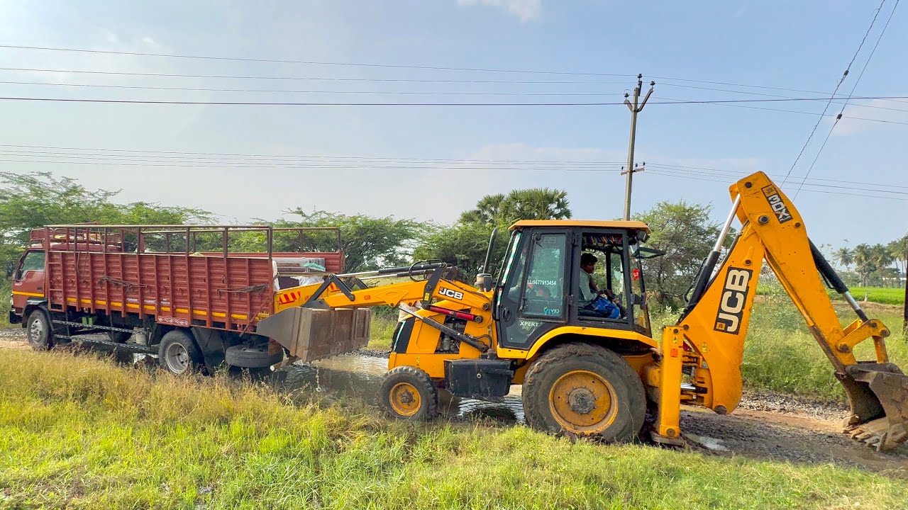 JCB BACKHOE  LOADER Saves Stuck Truck in Water & Mud 😱 | Amazing Operator Skill