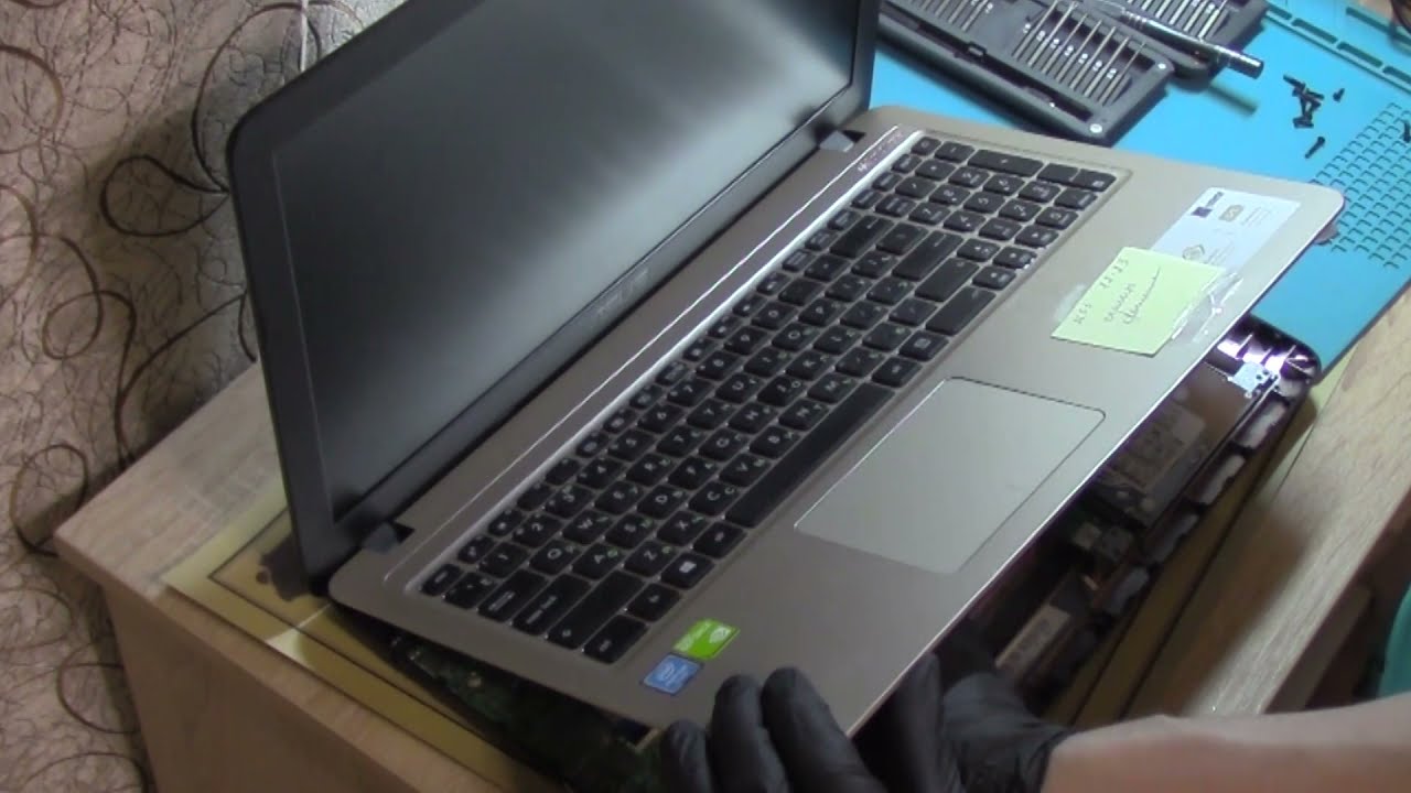 Ремонт петель ноутбука ASUS D540M