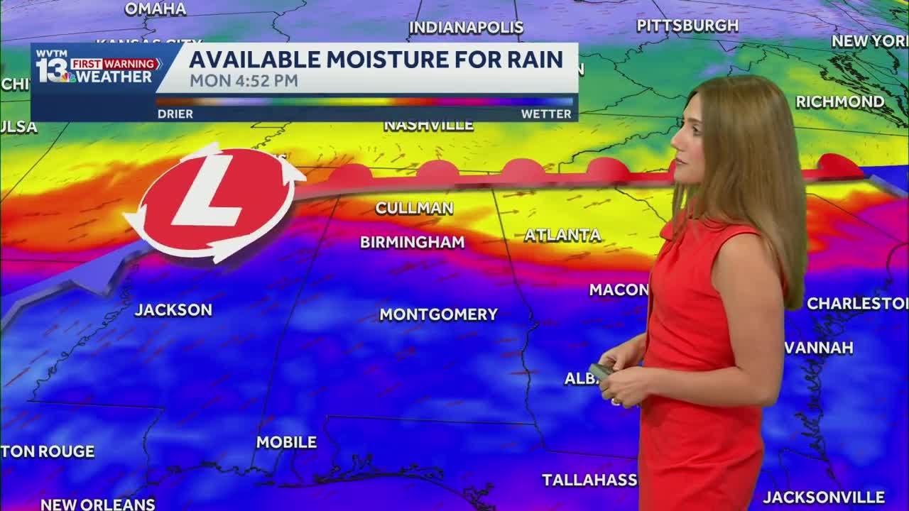 Heavy summer storms in Alabama's weekend weather forecast.
