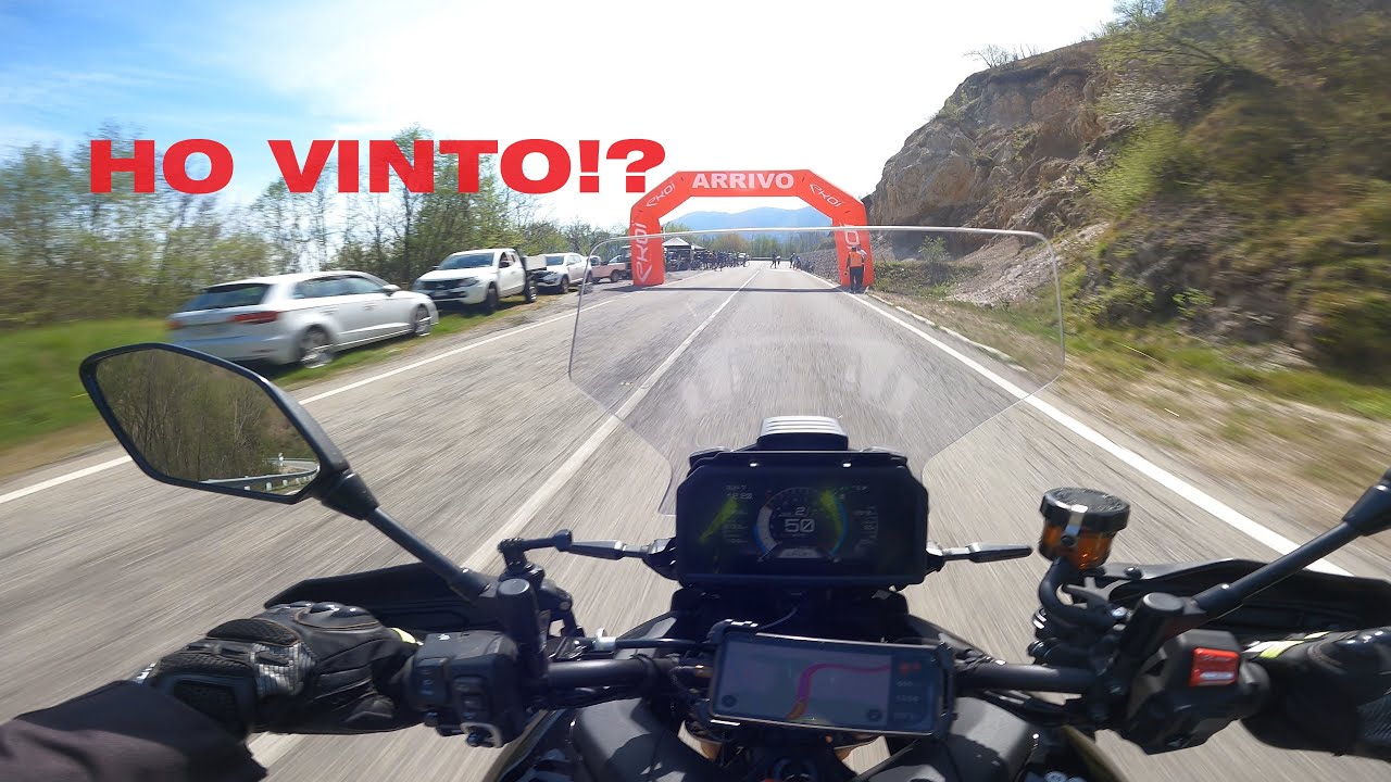 CI RITROVIAMO IN UNA CORSA - YAMAHA TRACER 9 GT PLUS