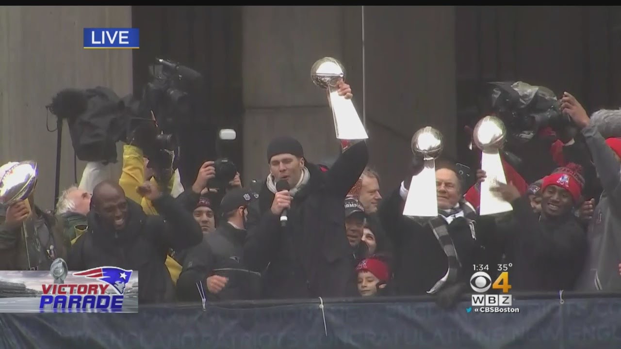 Patriots Super Bowl Parade: Brady Addresses Crowd, Others Chant 