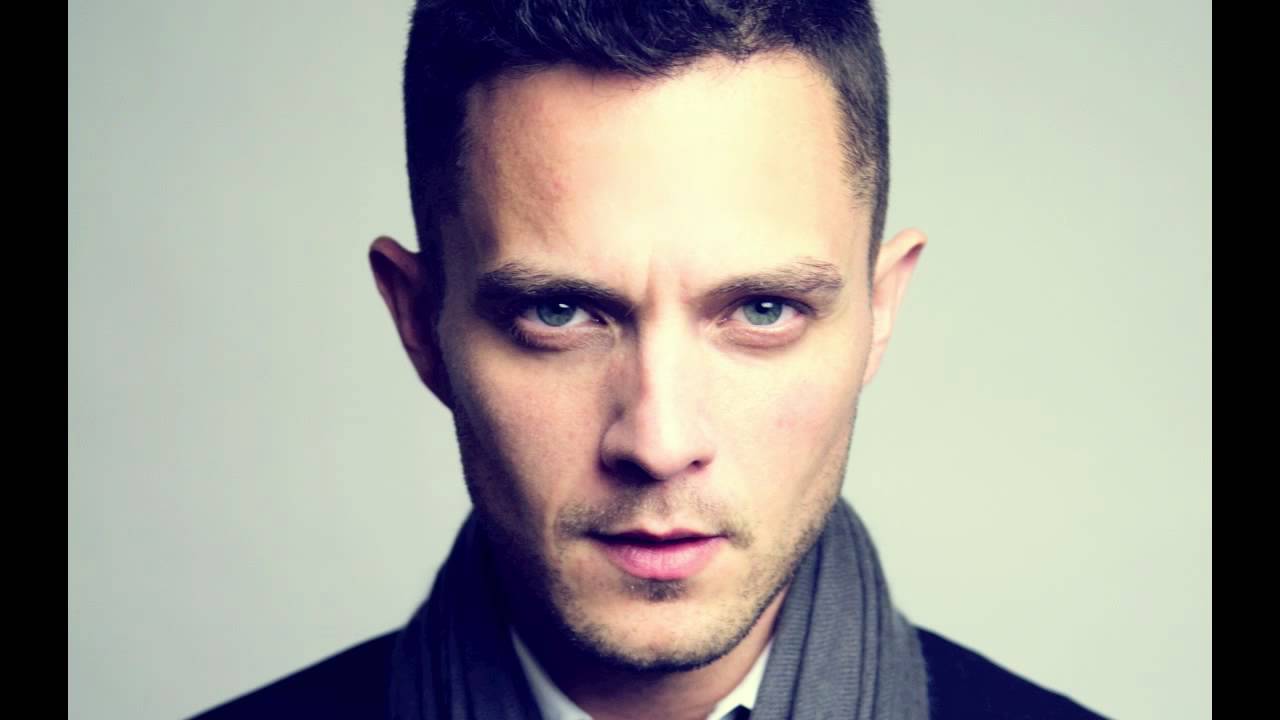 Britney Spears - Till The World Ends (cover by Eli Lieb)
