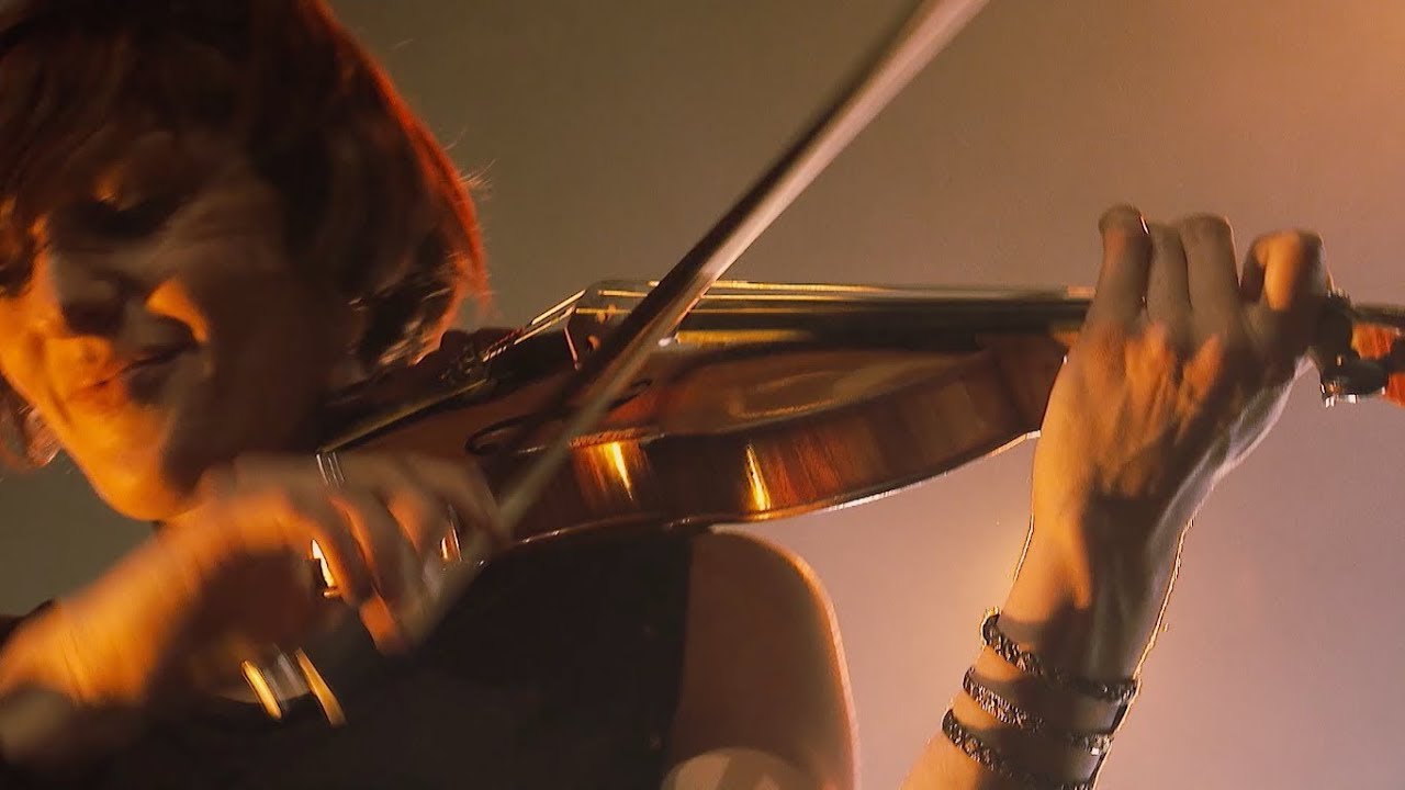 Celkilt  // Stand // Live