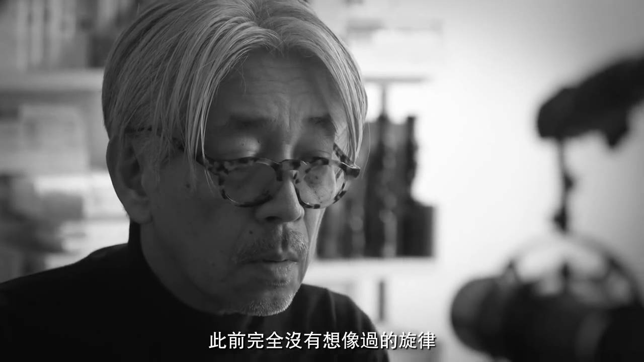# 坂本龍一穿上New Balance 990 v4：暢談屬於他的數字