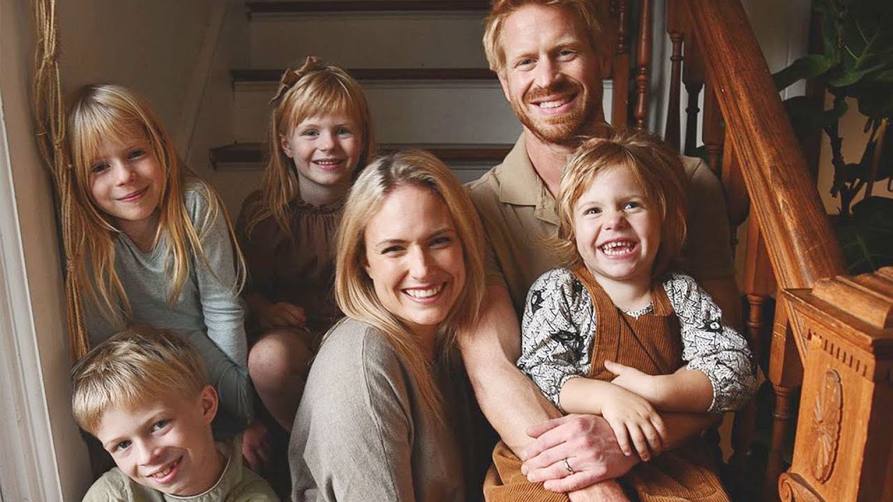 Emily Mitchell, Parenting Blogger and Influencer, Dead at 36