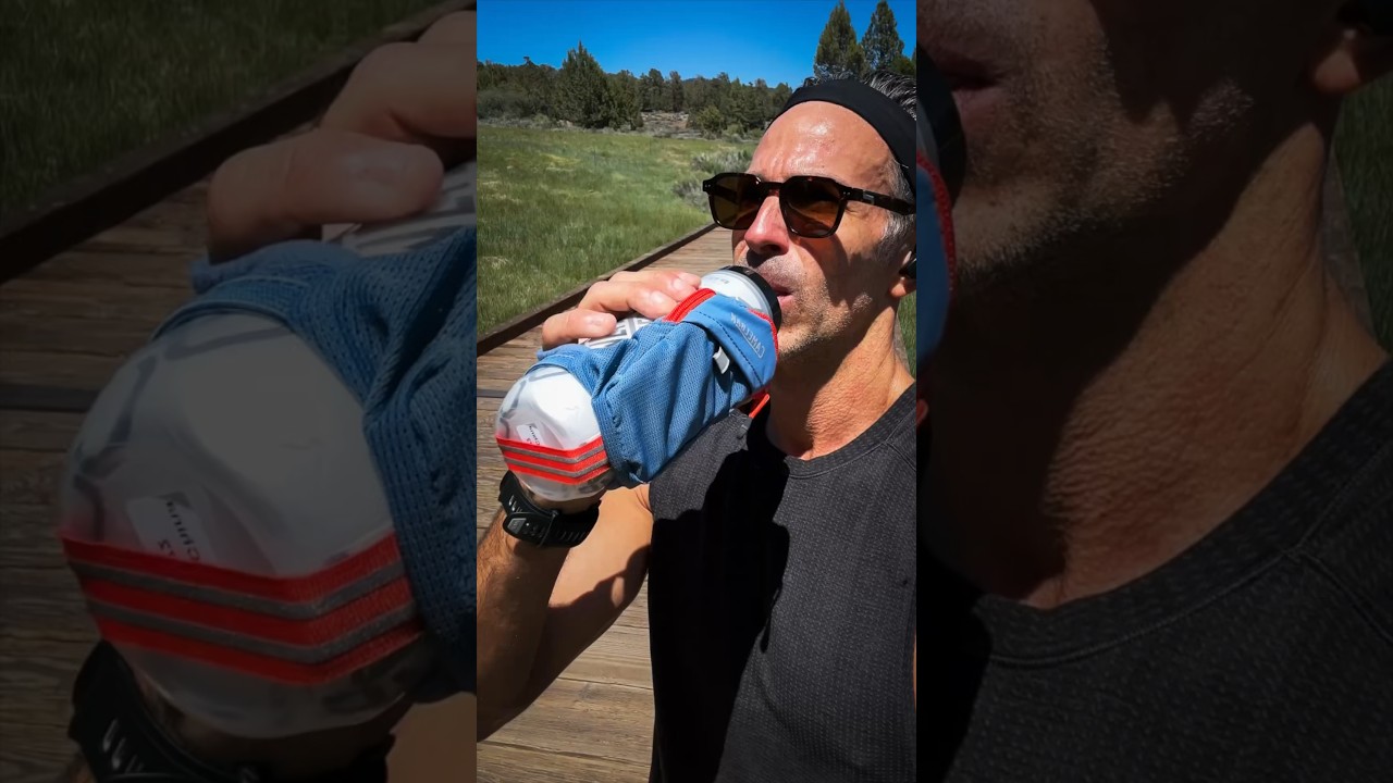 Лучшее снаряжение для бегунов: ручная бутылка для воды CamelBak 