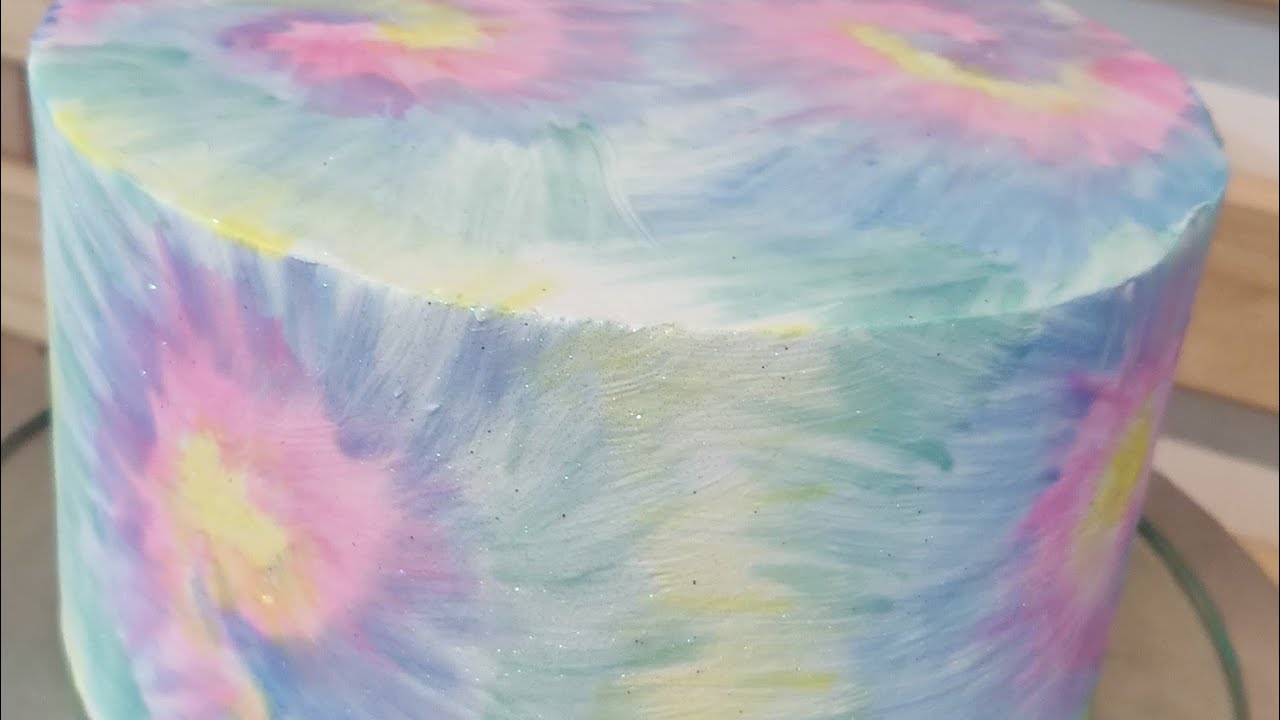 BOLO TIE DYE | APRENDA A FAZER O BOLO TENDÊNCIA DO MOMENTO | LORENA GONTIJO
