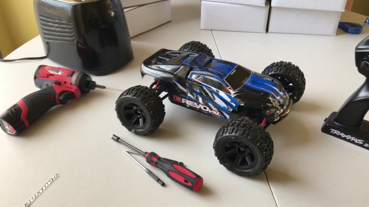 #1 Traxxas 1/16 Mini E-Revo VXL! A super quick overview!