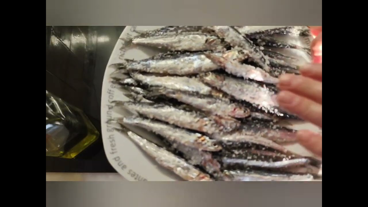 Boquerones en salmuera con tomate