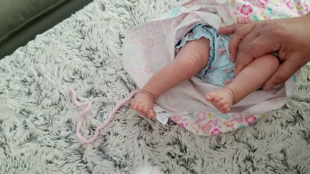 Reborn unboxing Emelia by Ping Lau
