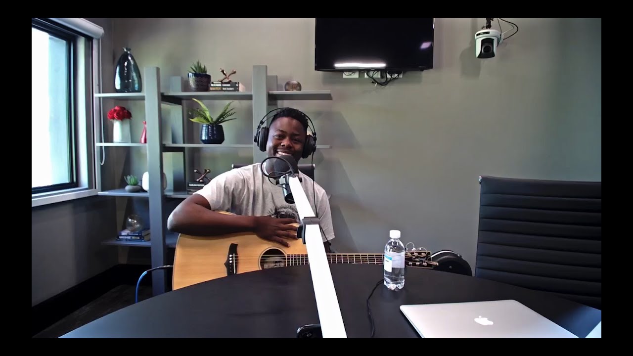 TiNO sing Jan Blohm se Groen Trui in Shona
